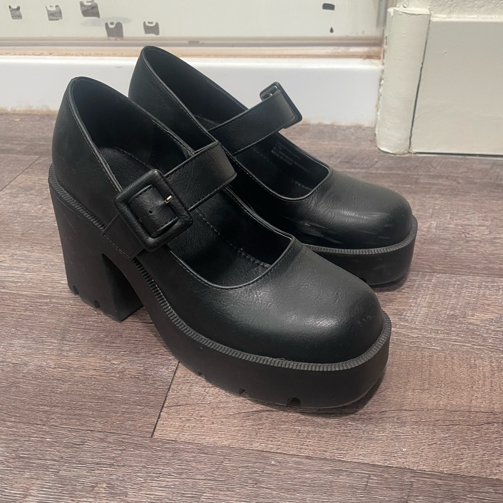 Madden Girl Black Platform Mary Jane Shoes with Chunky Sole